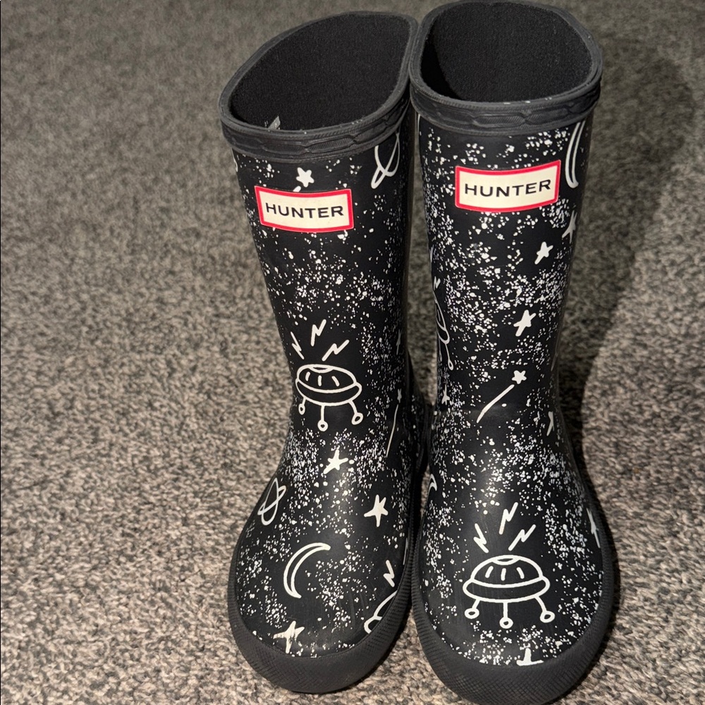 Hunter Black Cosmic Pattern Boots